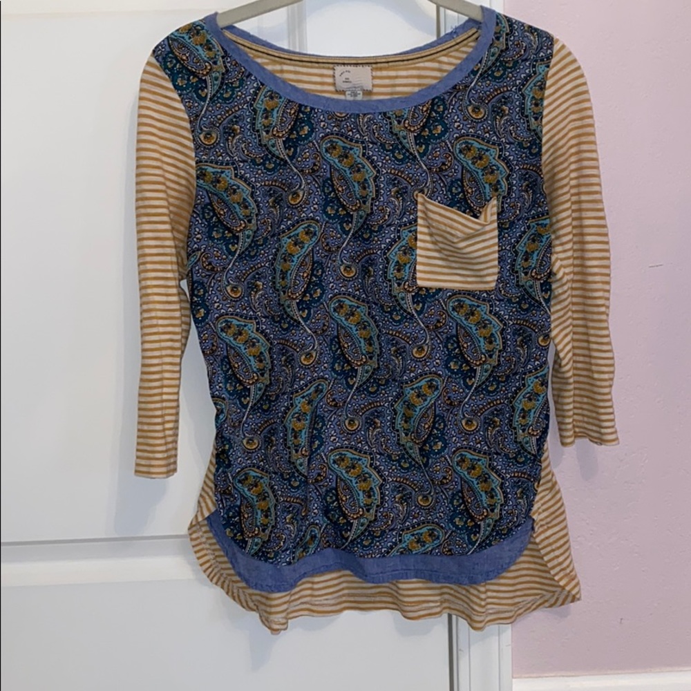 Half sleeve shirt